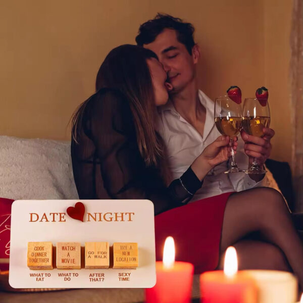 ⁦Date Night Dice – קוביות דייט זוגיות⁩ – תמונה ⁦4⁩